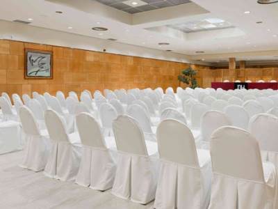 Hotel Nh 4*